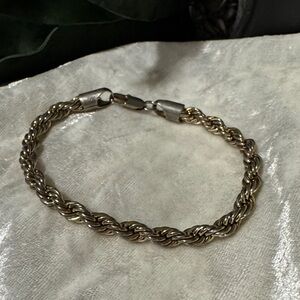 🌸Final price 🌸14K Gold Twisted Rope Bracelet - Unbranded Women’s Jewelry